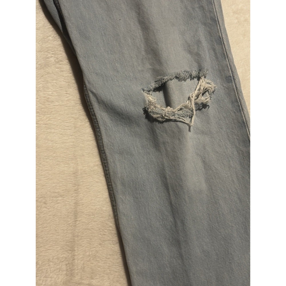 Levi's Women's Jeans 29 Low‎ Pro Straight Leg Light Wash Denim Holes Distressed - Picture 7 of 11